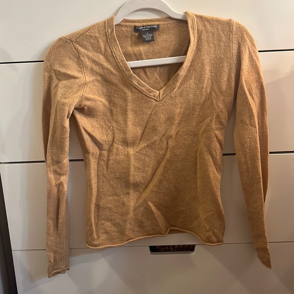 100% Cashmere sweater